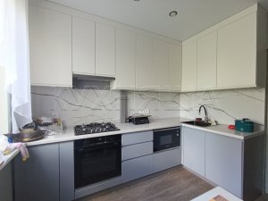 Кухни с крашенными фасадами МДФ