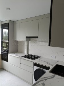 Кухни с крашенными фасадами МДФ